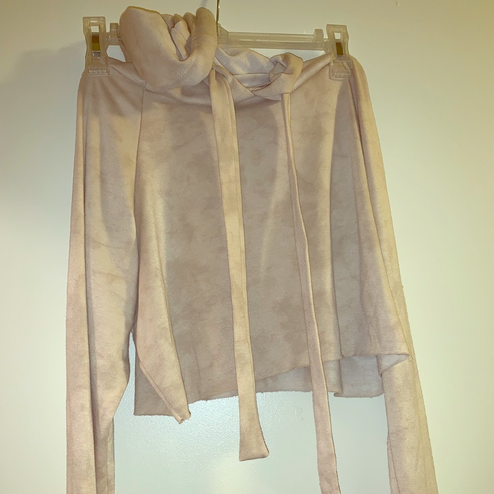 Beige cropped hoodie.